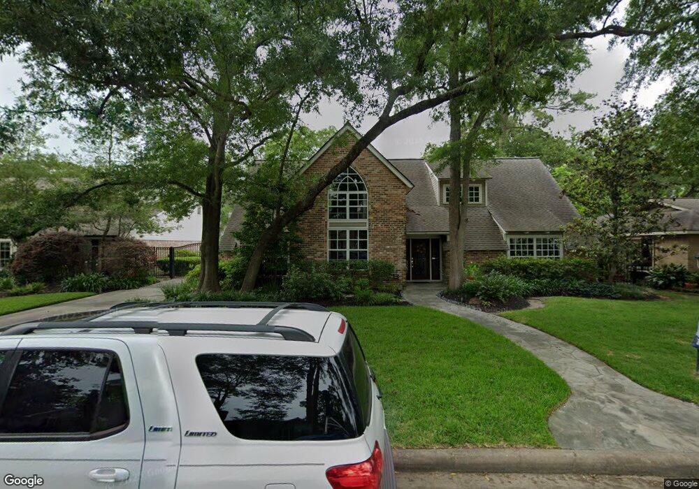 13722 Alchester Ln, Houston, TX 77079 - photo 1