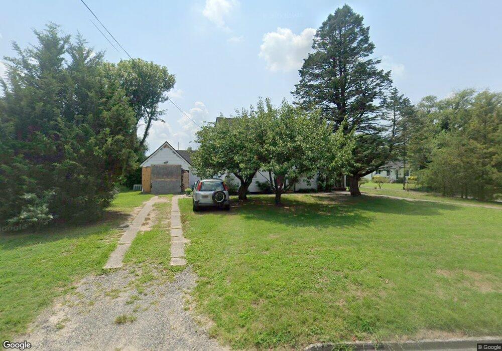 110 Lake Dr, Laurel, DE 19956 - photo 1
