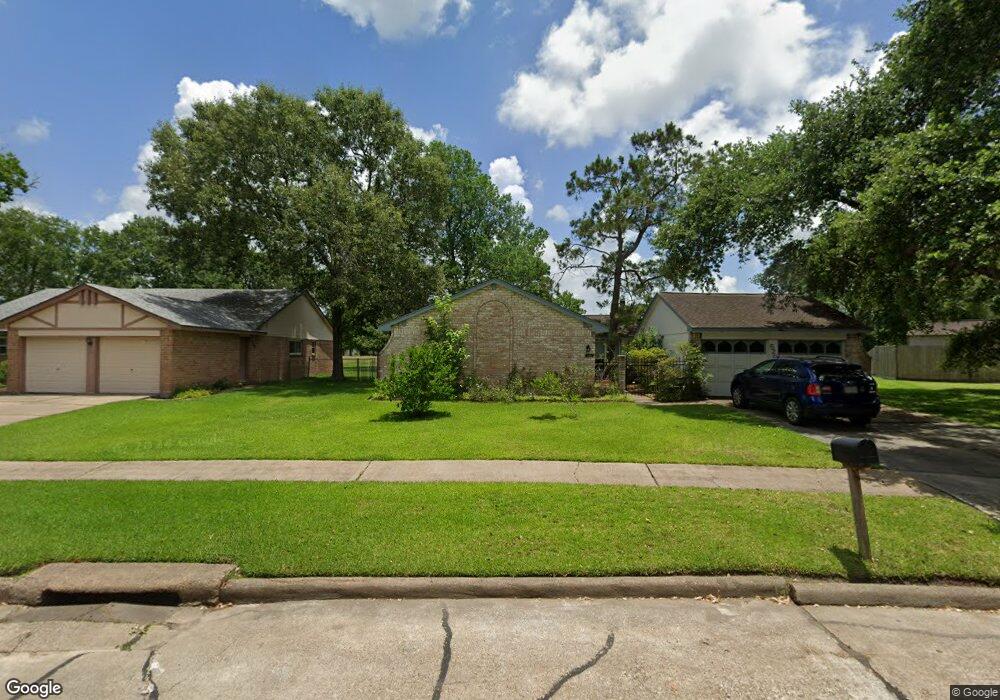 520 Belmont Dr, Friendswood, TX 77546 - photo 1