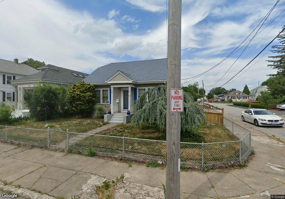 52 Whittier Rd, Pawtucket, RI 02861 - photo 1