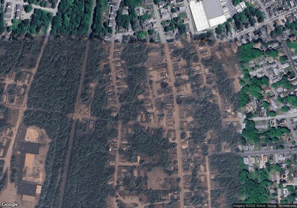 8 Day Ln, Webster, MA 01570 - photo 1