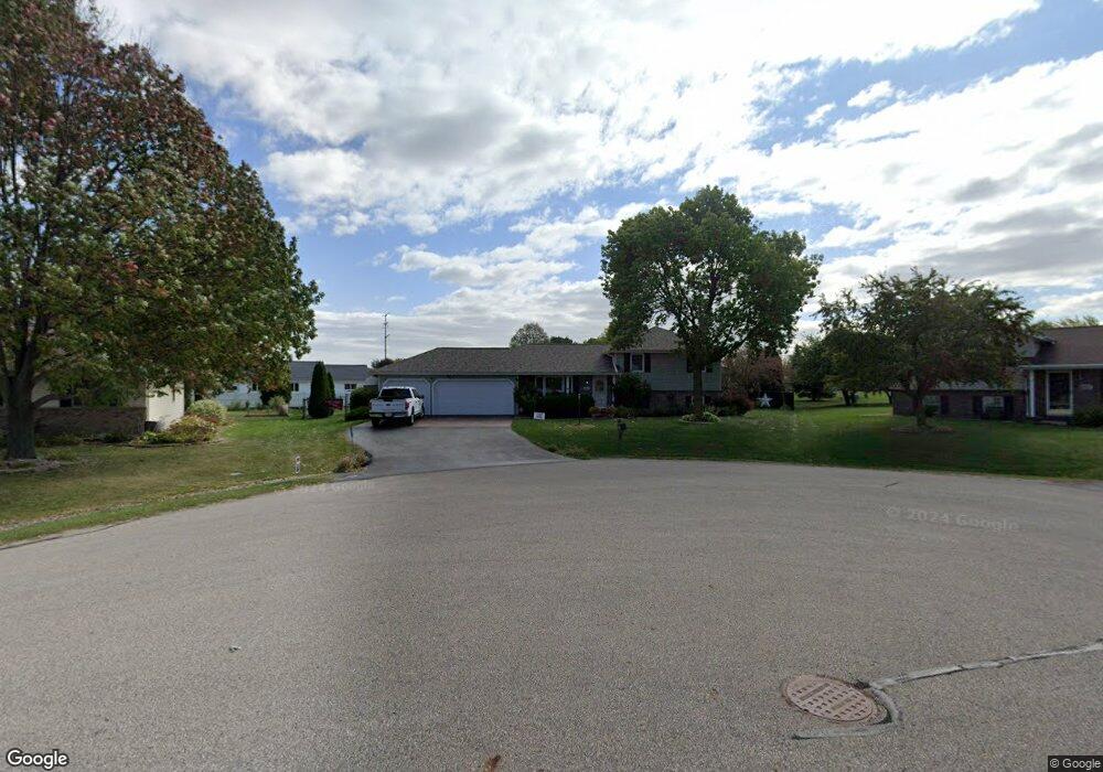 W6063 Golden Ct, Appleton, WI 54915 - photo 1