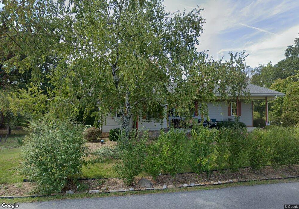 2682 Highland Ridge Rd, Berkeley Springs, WV 25411 - photo 1