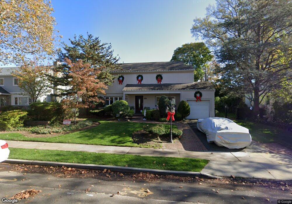 1613 Ridgeway Dr, Hewlett, NY 11557 - photo 1