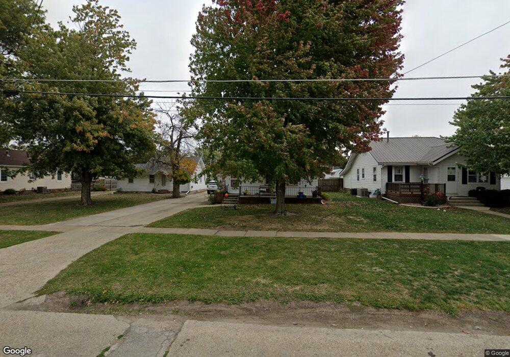 1004 W 6th St S, Newton, IA 50208 - photo 1