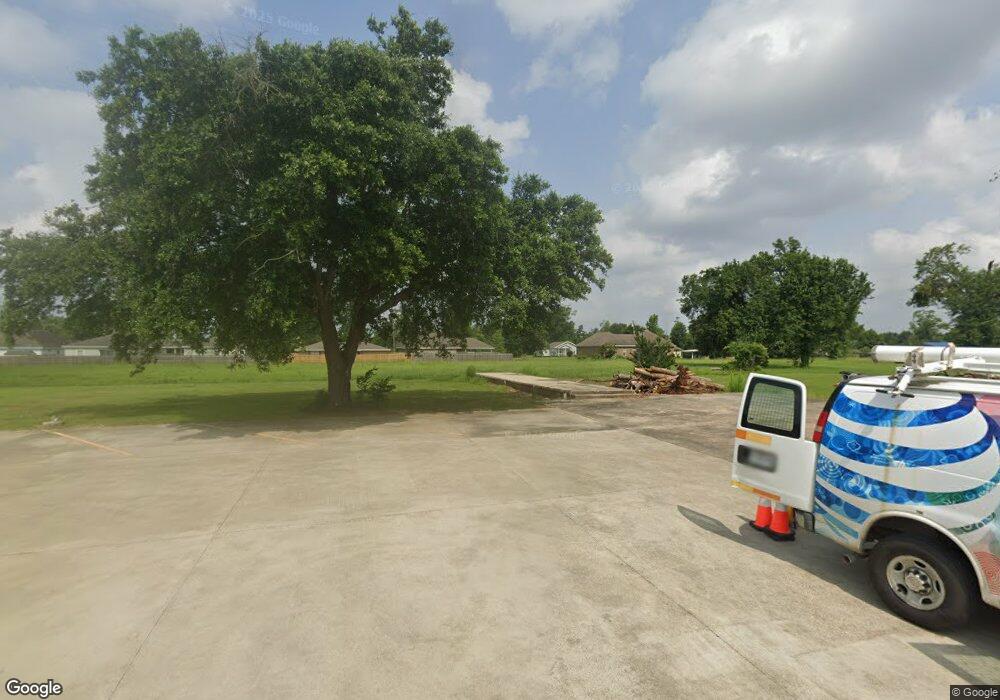 2550 W Sale Rd, Lake Charles, LA 70605 - photo 1