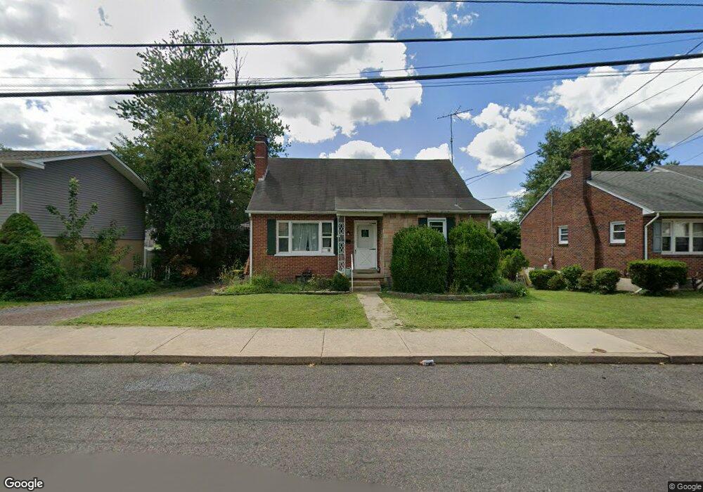 136 S 3rd St unit B, Telford, PA 18969 - photo 1