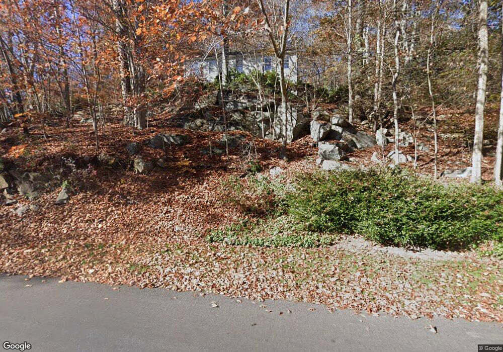 18 Cove Rd, Brookfield, CT 06804 - photo 1