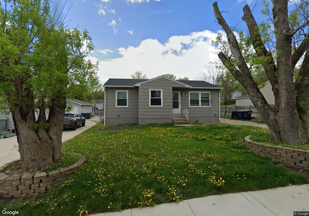 421 E Porter Ave, Des Moines, IA 50315 - photo 1