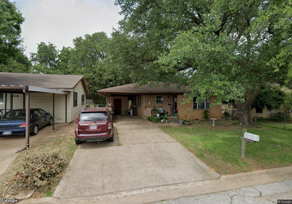 707 W Brock St, Denison, TX 75020 - photo 1