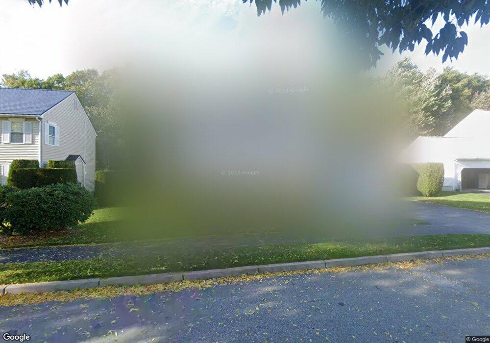 85 Scituate Farms Dr, Cranston, RI 02921 - photo 1