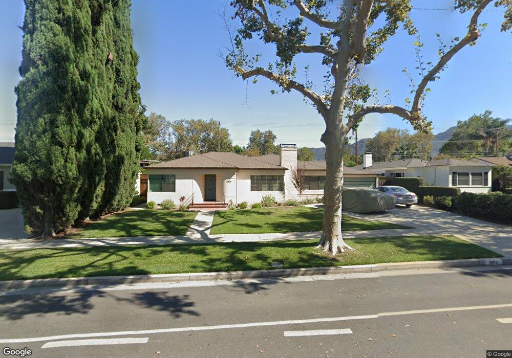 1604 W Riverside Dr, Burbank, CA 91506 - photo 1