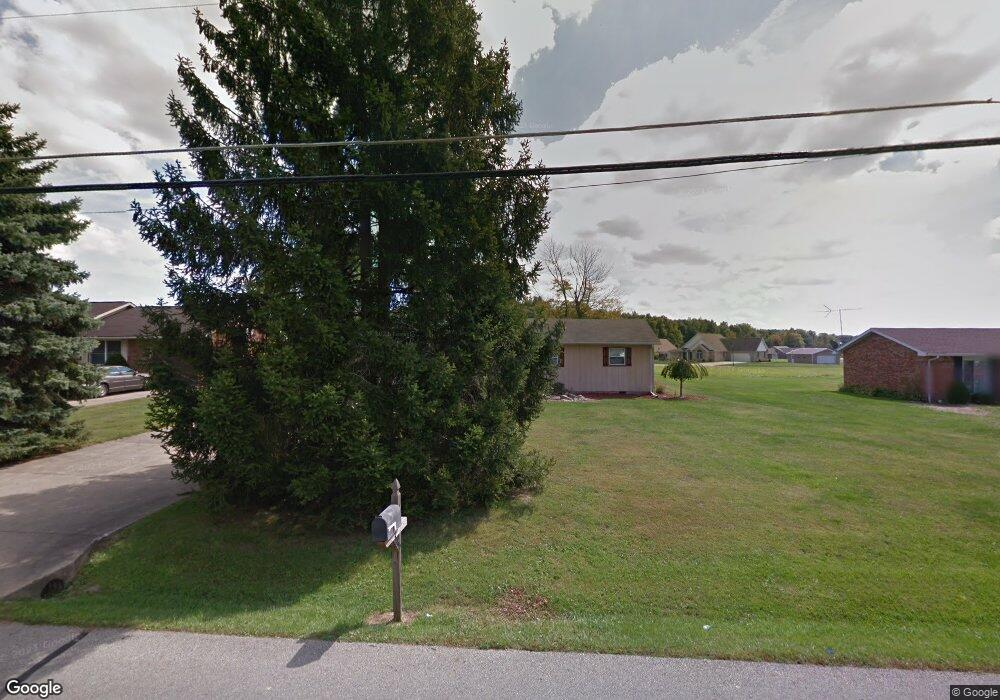 648 S Tanglewood Rd, Versailles, IN 47042 - photo 1