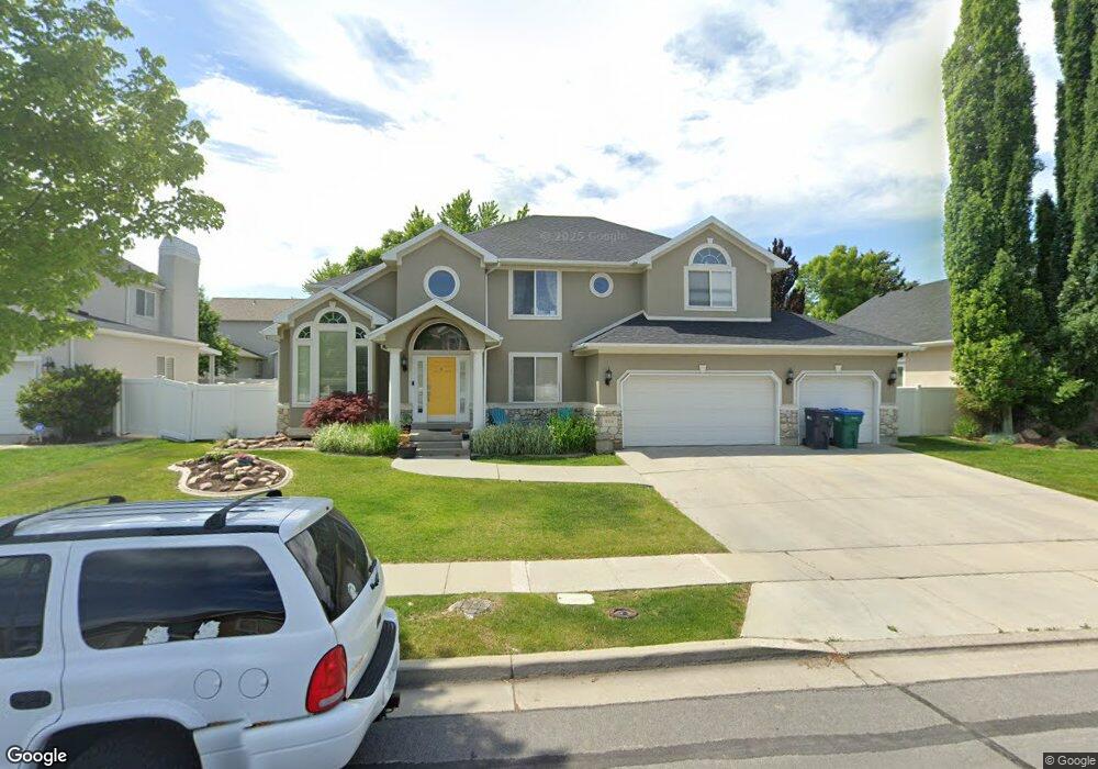 914 Edgefield Rd, Sandy, UT 84094 - photo 1