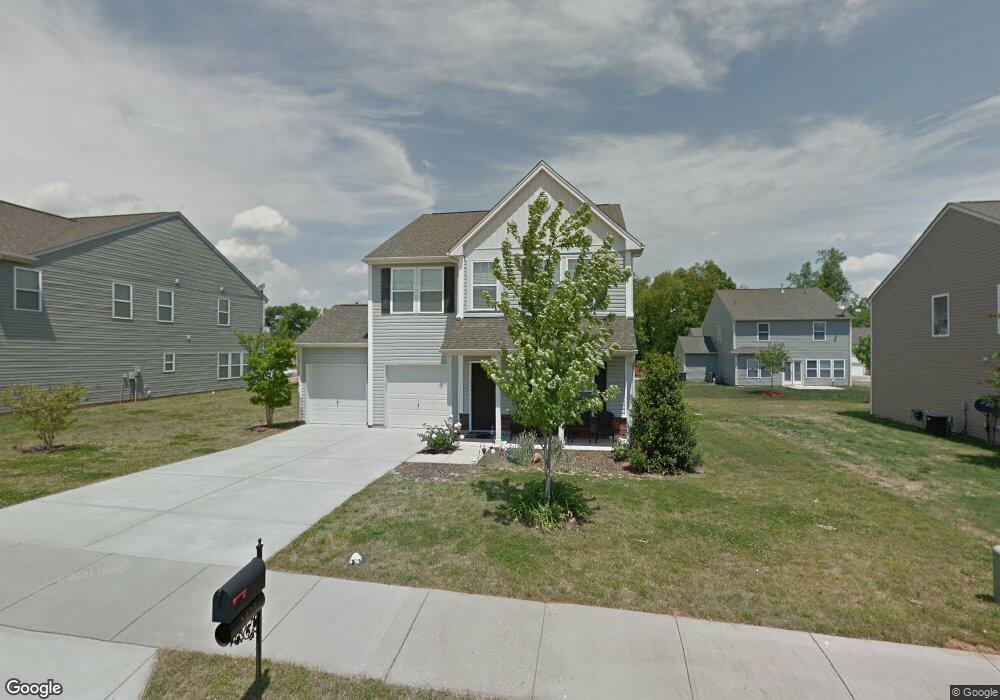 1423 Winter Dr, Statesville, NC 28677 - photo 1