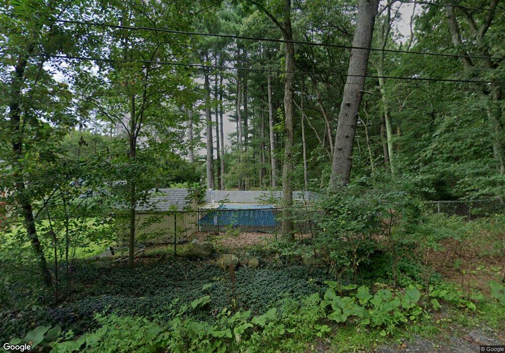 281 Pemberton St, Walpole, MA 02081 - photo 1