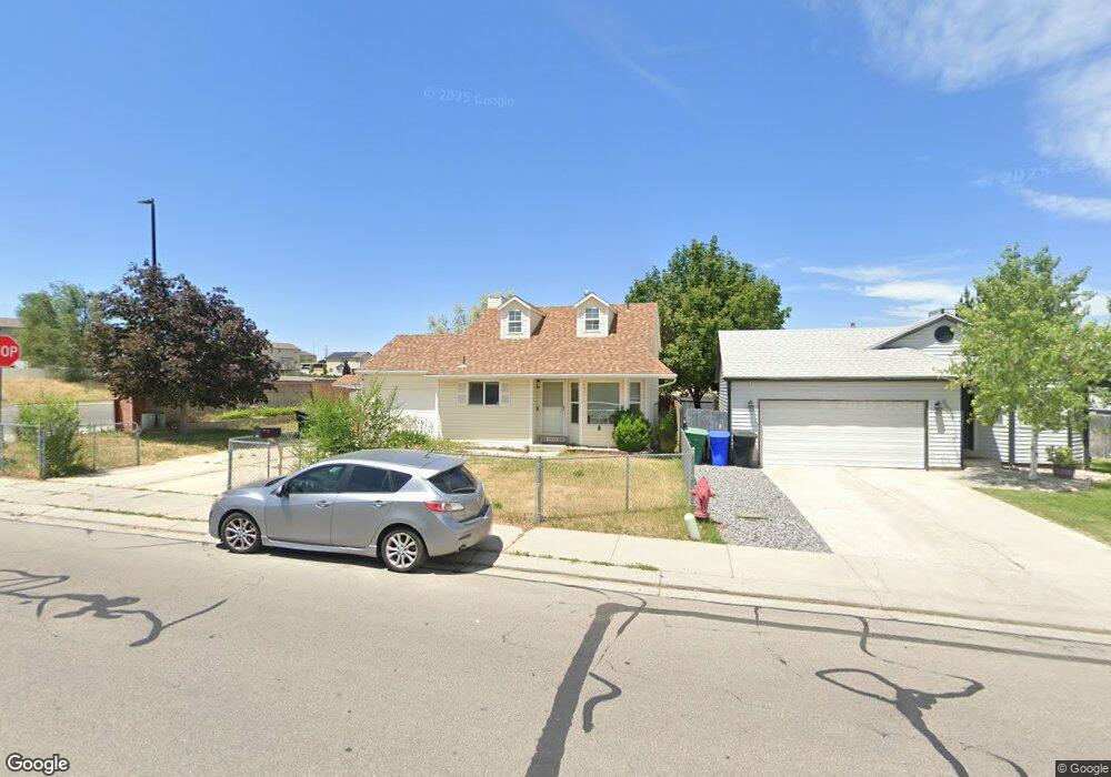 5586 W Saguaro Dr, West Jordan, UT 84081 - photo 1