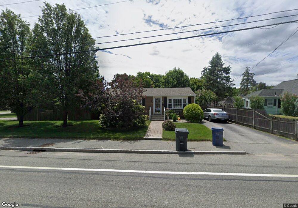 1928 W Shore Rd, Warwick, RI 02889 - photo 1