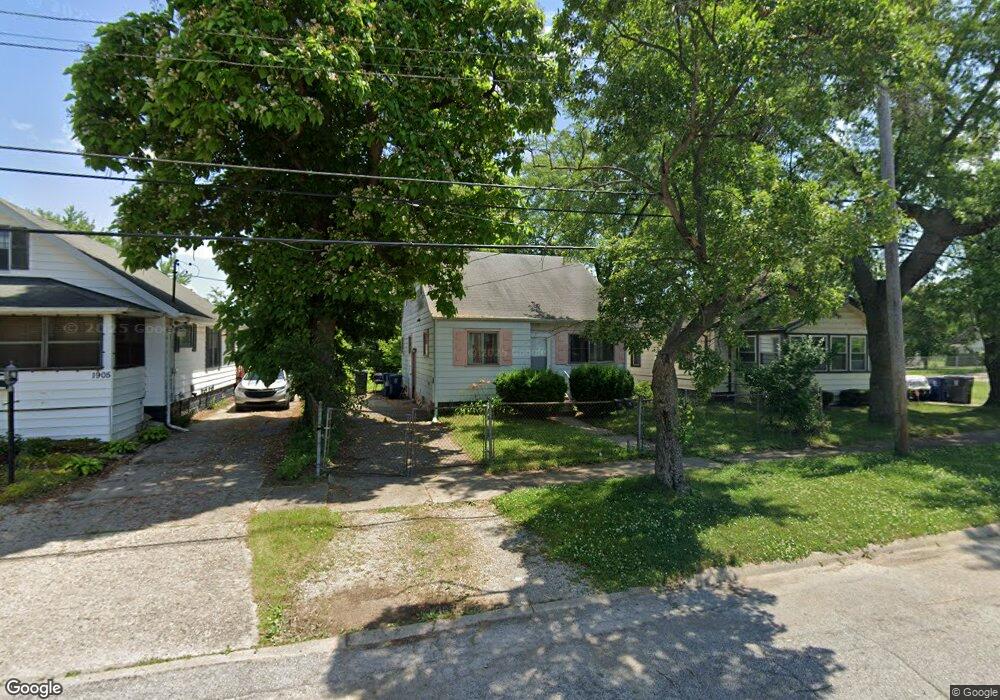 1909 Burr Blvd, Flint, MI 48503 - photo 1