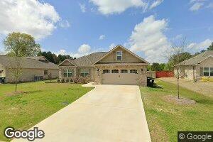 221 Otters Ridge Dr, Kathleen, GA 31047