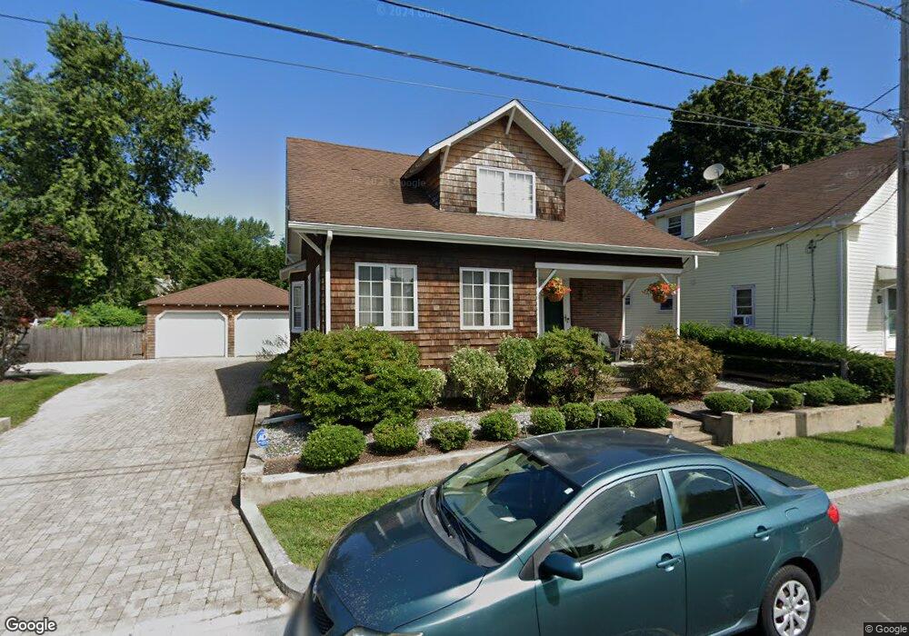 134 Fenner Ave, Riverside, RI 02915 - photo 1