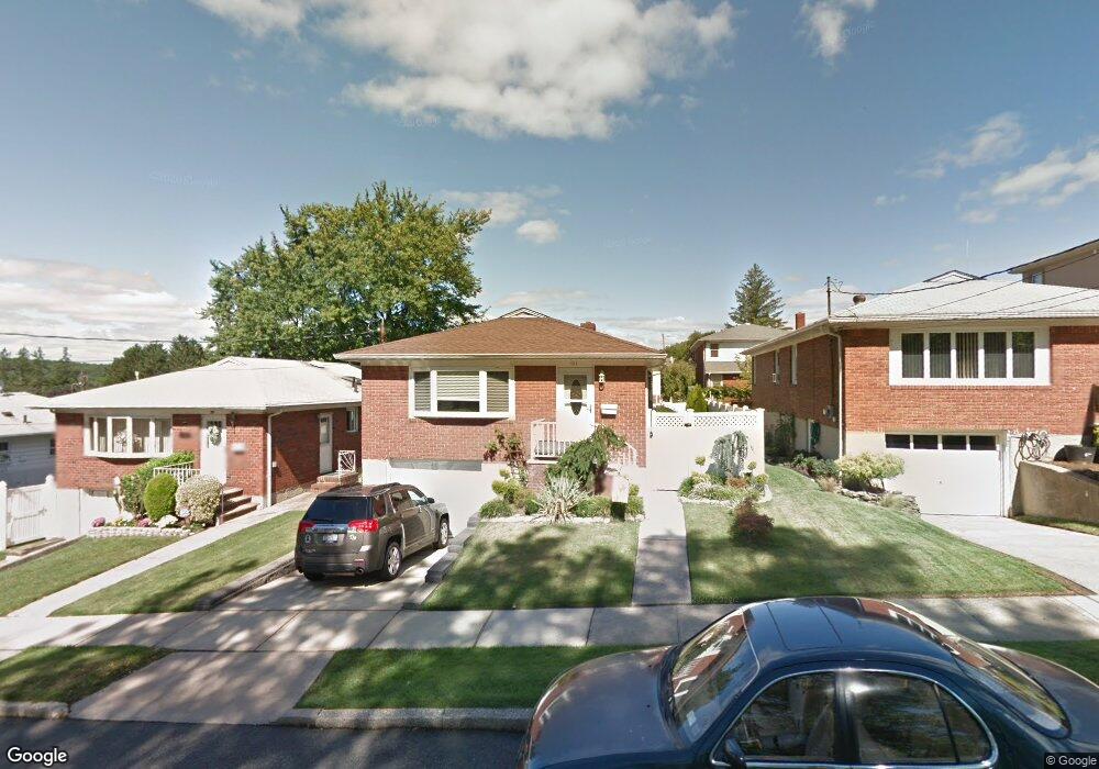 31 Foote Ave, Staten Island, NY 10301 - photo 1