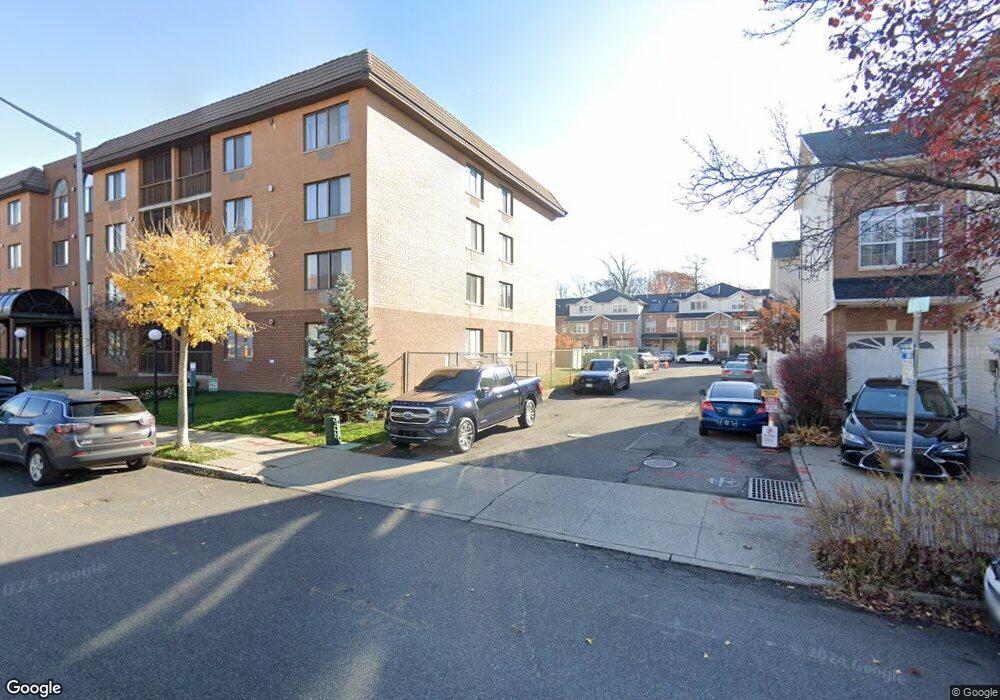 29 Daniella Ct, Staten Island, NY 10314 - photo 1