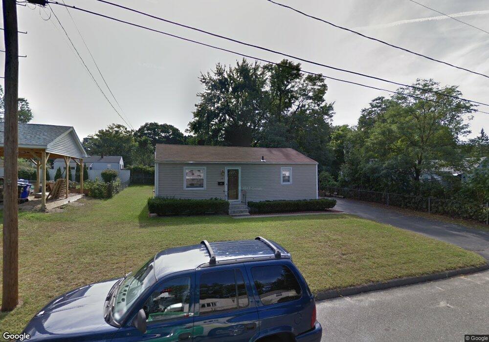 59 Redfern Dr, Springfield, MA 01109 - photo 1