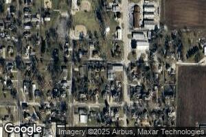 208 E Cooper St, Colfax, IL 61728