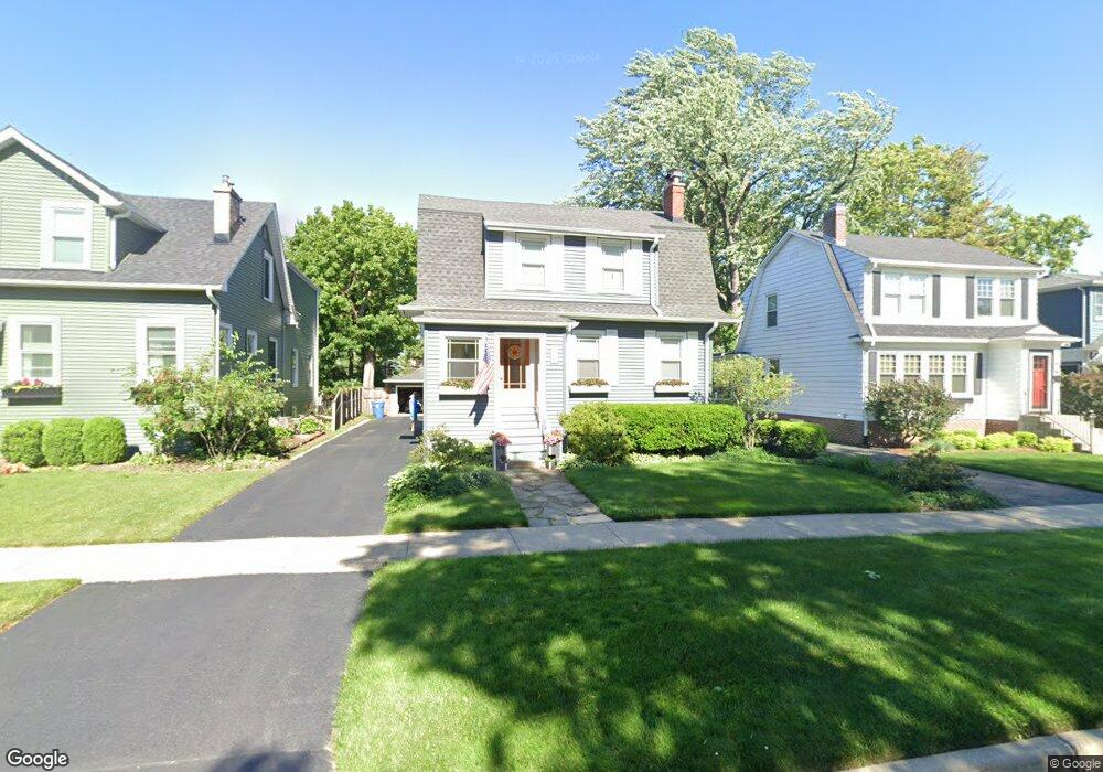 325 N Larch Ave, Elmhurst, IL 60126 - photo 1