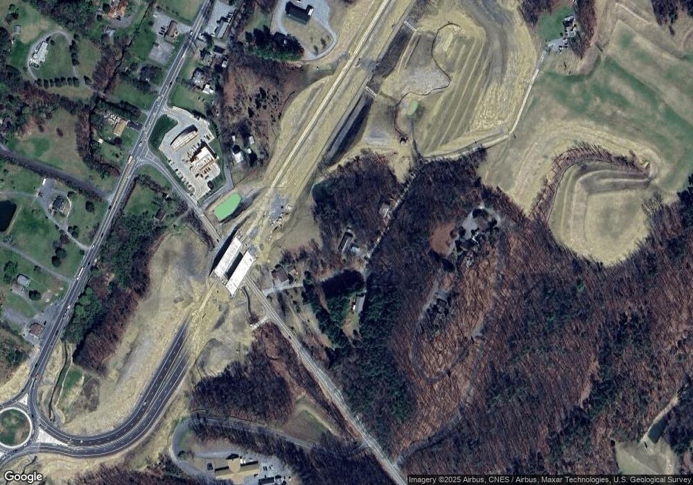 101 Carolina Ln, Berkeley Springs, WV 25411 - photo 1