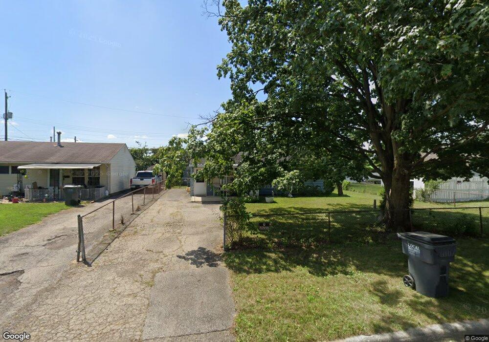 1747 Eastbrook Dr S, Columbus, OH 43223 - photo 1