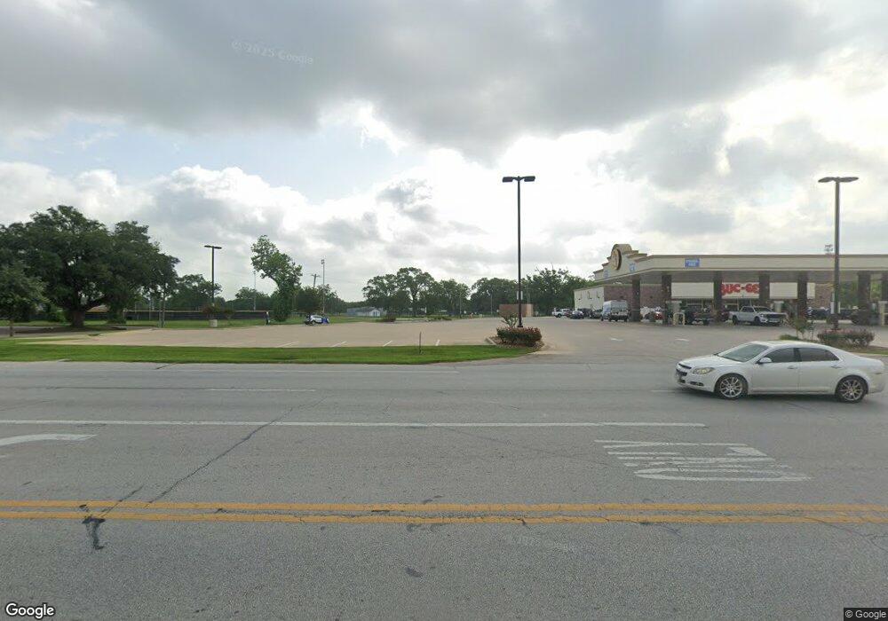 811 N Brooks St, Brazoria, TX 77422 - photo 1