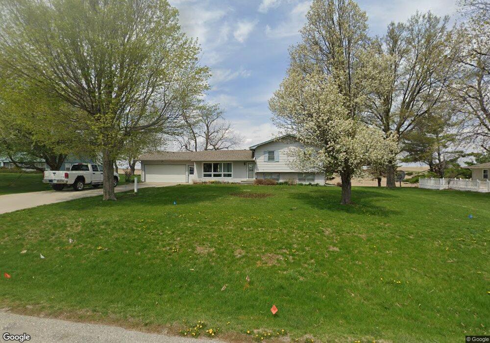 4186 N 4th Ave E, Newton, IA 50208 - photo 1