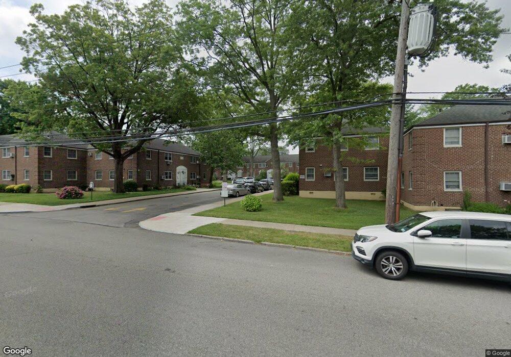 6002 Little Neck Pkwy unit 820, Little Neck, NY 11362 - photo 1