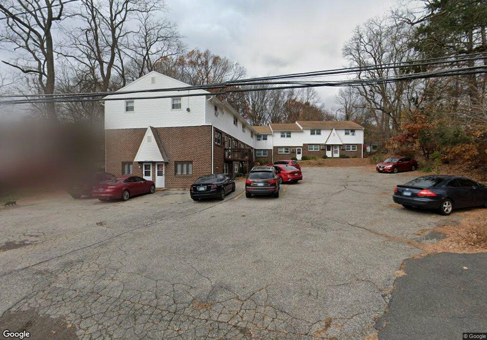 1370 Highland Ave unit 10, Waterbury, CT 06708 - photo 1