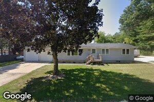 423 N Main St, Dundee, IA 52038