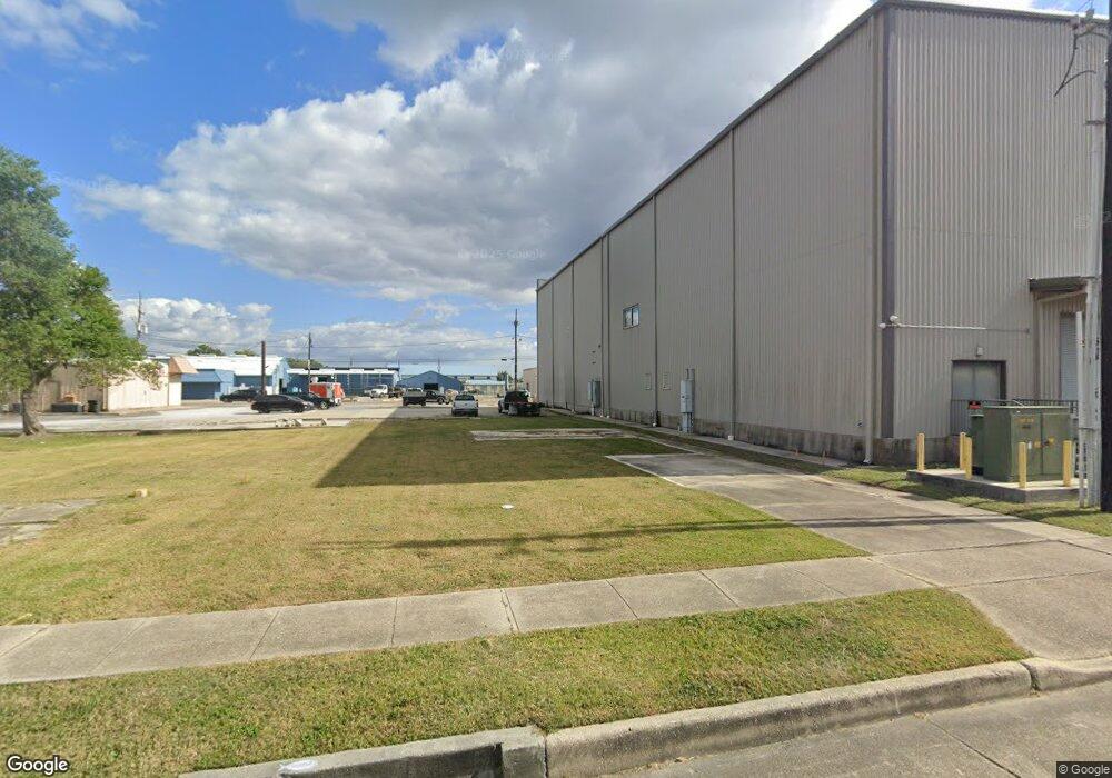 1203 Daspit St, Houma, LA 70360 - photo 1