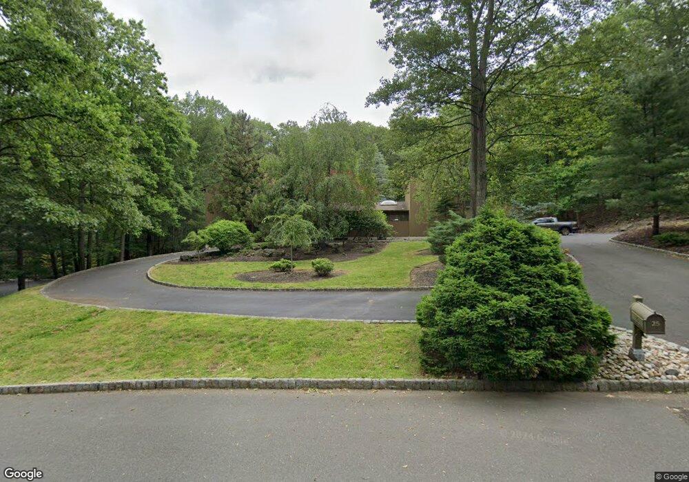 25 Deer Path Cir, Green Brook, NJ 08812 - photo 1