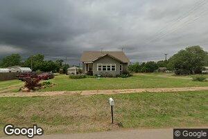 320 N 10th St, Thomas, OK 73669