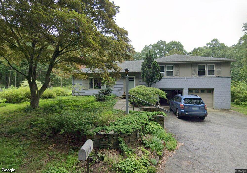 9 Indian Hill Rd, Norwich, CT 06360 - photo 1