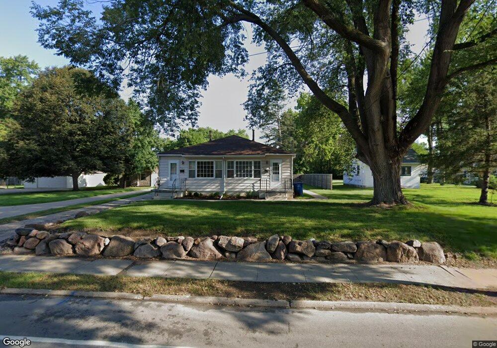 4015 Douglas Ave, Des Moines, IA 50310 - photo 1