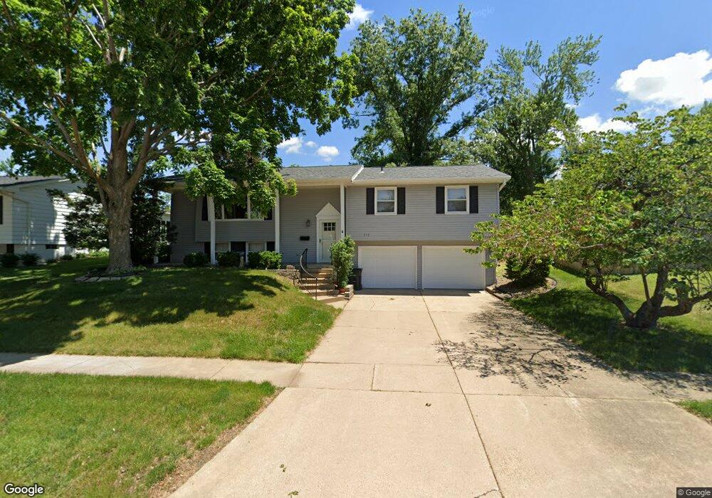 217 31st St NW, Cedar Rapids, IA 52405 - photo 1