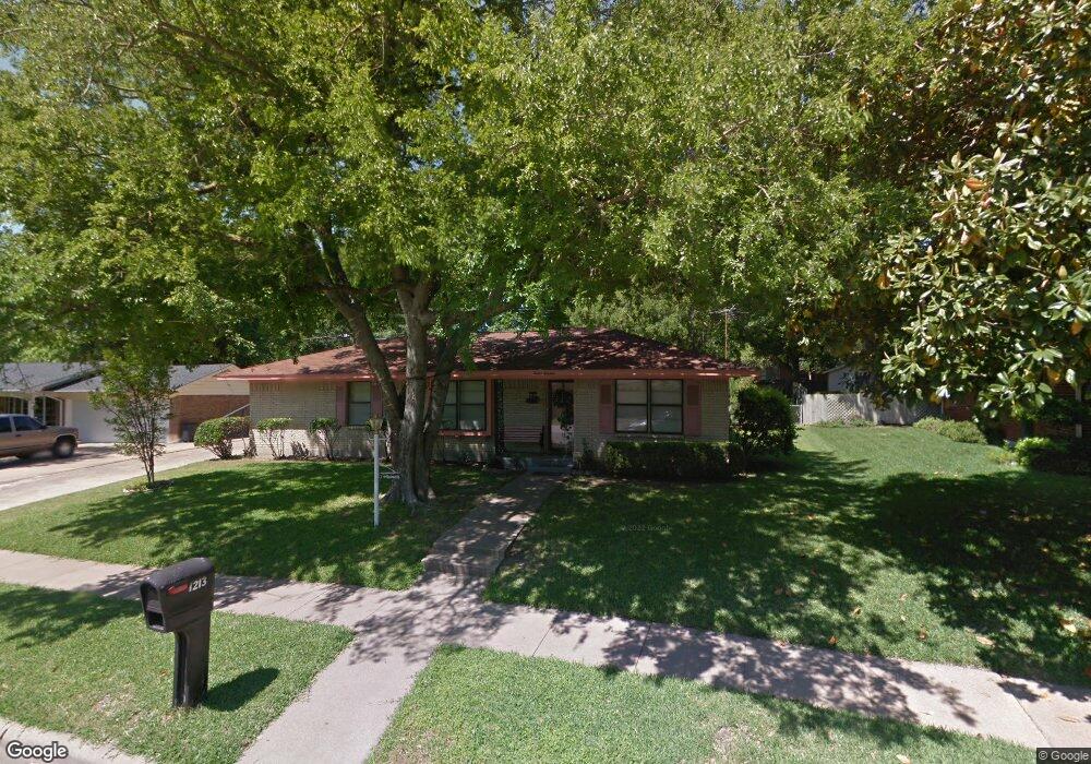 1213 Crestridge St, Ennis, TX 75119 - photo 1