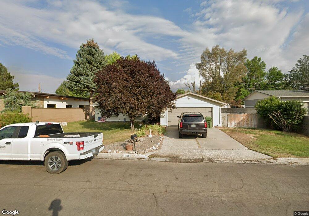 390 E Minor St, Winnemucca, NV 89445 - photo 1