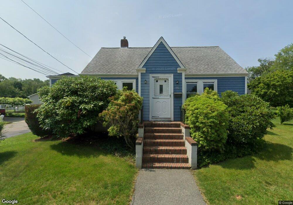 95 Center St, South Dartmouth, MA 02748 - photo 1