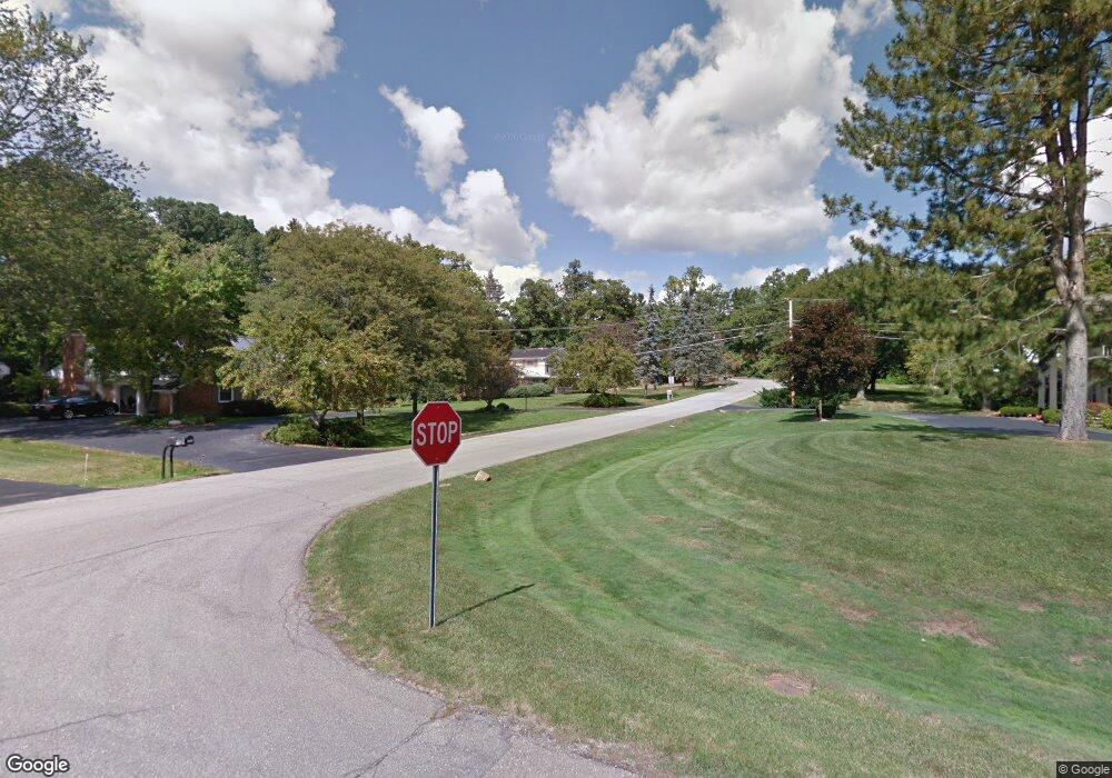 5006 Forest Way, Bloomfield Hills, MI 48302 - photo 1