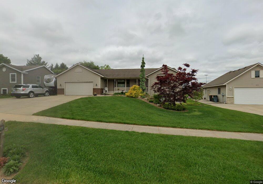 8523 Ridgebluff Dr SW, Byron Center, MI 49315 - photo 1
