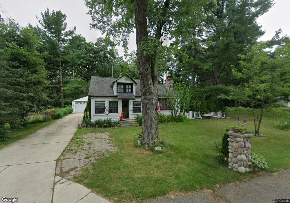 4280 Crystal St, West Bloomfield, MI 48323 - photo 1