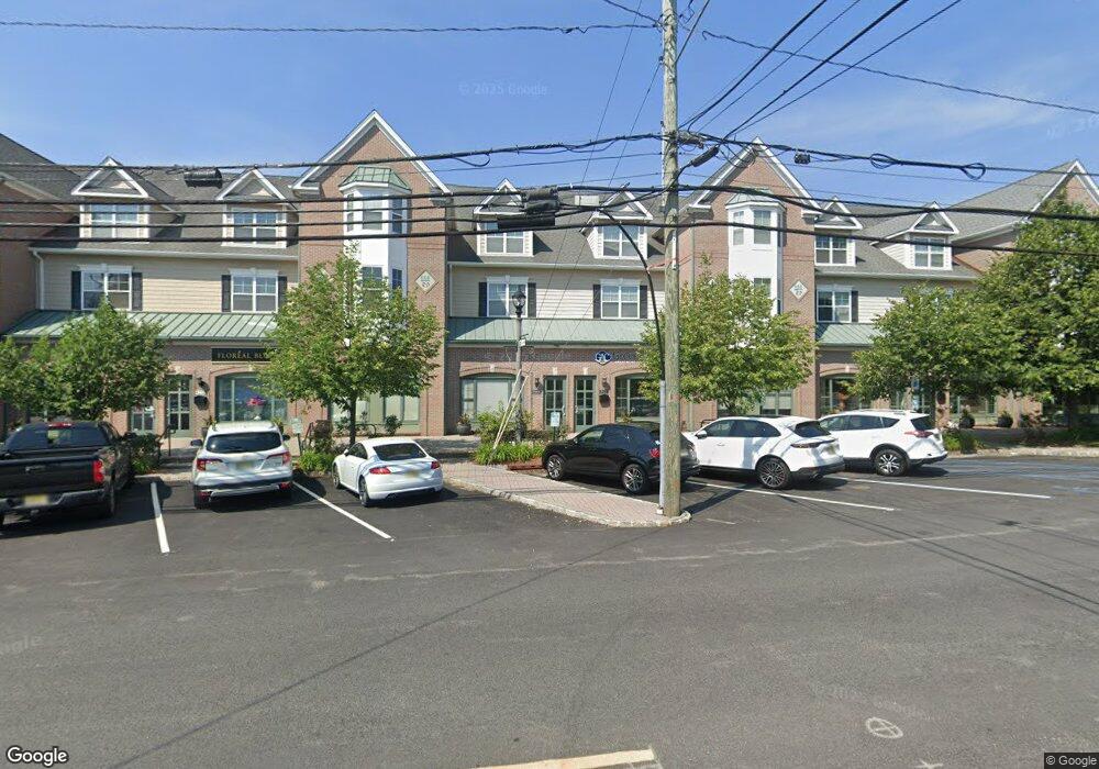 112 River Place unit 112, Butler, NJ 07405 - photo 1